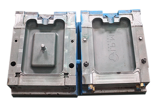 Commodity plastic bottle blowing mould